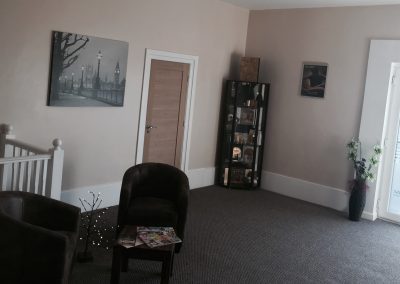 treatment-room-waiting-area_opt